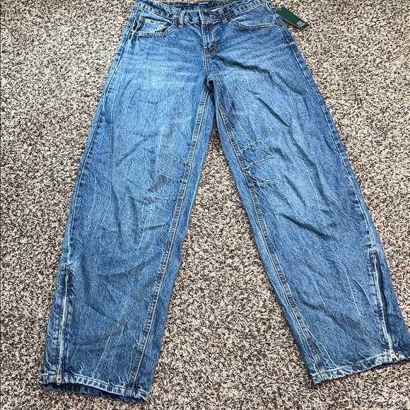 🆕 Wild Fable Barrel Zippered Bottom Low Rise Rigid Denim Jeans Sz 4 | NWT - Picture 3 of 13